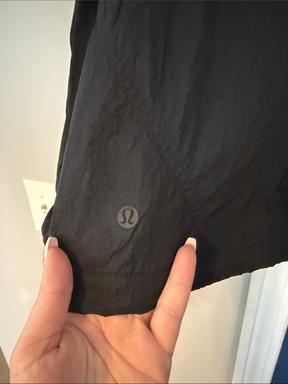 lululemon athletica Black Hooded Lightweight Jacket anorak scuba NWOT 12 - Picture 4 of 4